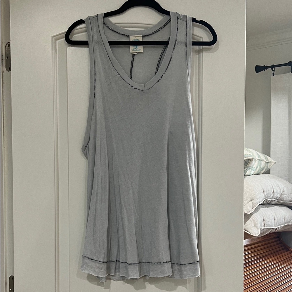 Sleeveless Women's Top